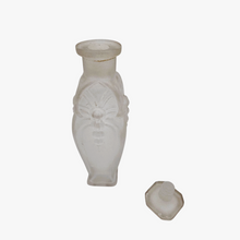 Afbeelding in Gallery-weergave laden, Legras & Cie (attribué à), Flacon à parfum Art nouveau à la libellule en verre sablé moulé, vers 1905-1915 Le Charme des Violettes - Brocante en ligne