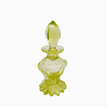 Afbeelding in Gallery-weergave laden, Flacon à parfum en verre urane ou ouraline, vers 1900