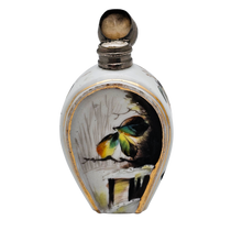 Load image into Gallery viewer, Flacon à parfum ou à sels en porcelaine peinte à la main, vers 1880-1910 Le Charme des Violettes - Brocante en ligne