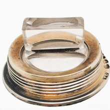 Charger l'image dans la galerie, Flacon de toilette anglais en cristal taillé et argent vermeil – Londres, 1886 Le Charme des Violettes - Brocante en ligne