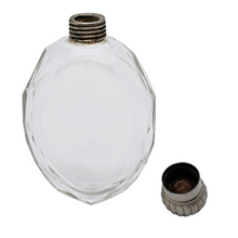 Charger l'image dans la galerie, Flacon de toilette en cristal taillé et métal argenté, années 1920-1930 Le Charme des Violettes - Brocante en ligne