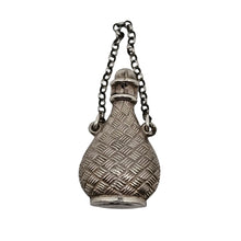 Load image into Gallery viewer, Petit flacon miniature en argent ciselé – pendentif à parfum ou à sels, vers 1890-1910 Le Charme des Violettes - Brocante en ligne