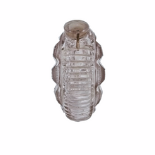Afbeelding in Gallery-weergave laden, Victoriaanse zout- of parfumflesjes in geslepen kristal, 19e eeuw