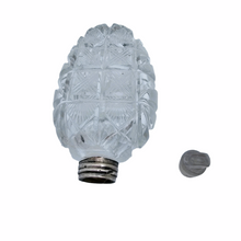 Load image into Gallery viewer, Victorian salt or perfume bottles in cut crystal, 19th century