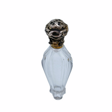 Load image into Gallery viewer, Victorian salt bottles in cut crystal, late 19th century