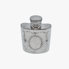 Load image into Gallery viewer, Pinder Bros English Pewter Sheffield England, Flasque à whisky en métal argenté, XXe