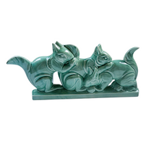 Load image into Gallery viewer, Fontinelle, Trio d’écureuils – Sculpture animalière Art déco en céramique céladon, années 1925-1935 Le Charme des Violettes - Brocante en ligne