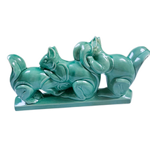Charger l'image dans la galerie, Fontinelle, Trio d’écureuils – Sculpture animalière Art déco en céramique céladon, années 1925-1935 Le Charme des Violettes - Brocante en ligne