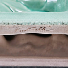 Load image into Gallery viewer, Fontinelle, Trio d’écureuils – Sculpture animalière Art déco en céramique céladon, années 1925-1935 Le Charme des Violettes - Brocante en ligne