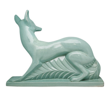Charger l'image dans la galerie, Fontinelle Louis, Renard Art déco en céramique craquelée vert céladon signé, années 1920-30