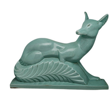 Charger l'image dans la galerie, Fontinelle Louis, Renard Art déco en céramique craquelée vert céladon signé, années 1920-30