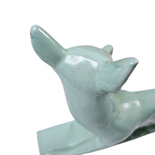 Charger l'image dans la galerie, Fontinelle Louis, Renard Art déco en céramique craquelée vert céladon signé, années 1920-30