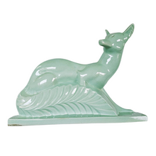 Charger l'image dans la galerie, Fontinelle Louis, Renard Art déco en céramique craquelée vert céladon signé, années 1920-30