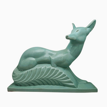 Charger l'image dans la galerie, Fontinelle Louis, Renard Art déco en céramique craquelée vert céladon signé, années 1920-30