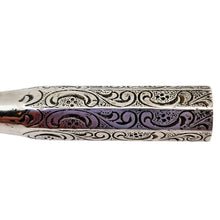 Afbeelding in Gallery-weergave laden, Fume-cigarette Art déco en argent 900 ciselé et ébonite noire, années 1920-1940 Le Charme des Violettes - Brocante en ligne