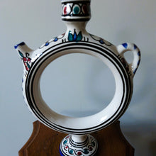 Load image into Gallery viewer, Gargoulette vintage en céramique Le charme des violettes - Brocante en ligne