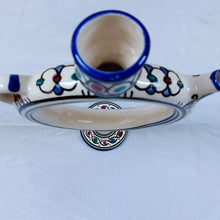 Load image into Gallery viewer, Gargoulette vintage en céramique Le charme des violettes - Brocante en ligne