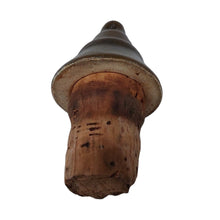 Load image into Gallery viewer, Gouda décor Beek. Carafe Art déco en céramique, années 1920 Le charme des violettes - Brocante en ligne