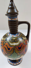 Load image into Gallery viewer, Gouda décor Beek. Carafe Art déco en céramique, années 1920 Le charme des violettes - Brocante en ligne