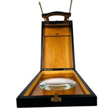 Load image into Gallery viewer, Graphoscope monocle pliant Napoléon III en bois noirci, vers 1850