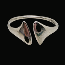 Load image into Gallery viewer, Hans Hansen. Scandinavian modernist bracelet in sterling silver