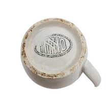 Load image into Gallery viewer, Nimy, Petite tasse en faïence à damier bleu et blanc, début XXè