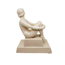 Charger l'image dans la galerie, L&V Ceram, 'Femme assise' Art déco en céramique craquelée, années 1930