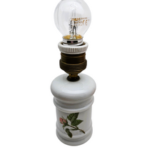 Load image into Gallery viewer, Lampe vintage en porcelaine à la rose, années 1950-1960