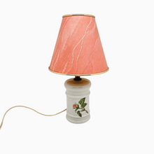 Load image into Gallery viewer, Lampe vintage en porcelaine à la rose, années 1950-1960