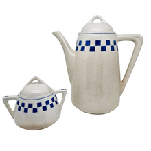 Load image into Gallery viewer, Lunéville, Cafetière et sucrier en faïence Art déco à damier bleu et blanc, années 1920