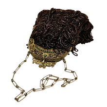 Load image into Gallery viewer, Minaudière perlée marron dans le goût de la Belle Époque, vers 1910-1930 Le Charme des Violettes - Brocante en ligne