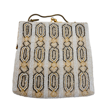 Load image into Gallery viewer, Minaudière perlée vintage, dans le goût de l’Art déco, vers 1950–1960 Le Charme des Violettes - Brocante en ligne