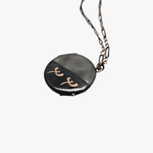 Afbeelding in Gallery-weergave laden, Art Deco fotohoudermedaillon in 800 niello zilver, jaren 20-30