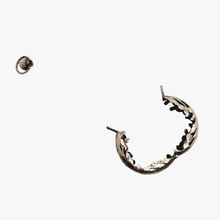 Afbeelding in Gallery-weergave laden, Zilveren Art Nouveau fotohoudermedaillon, jaren 1900