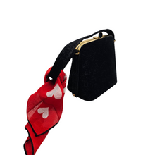 Afbeelding in Gallery-weergave laden, Petit sac de soirée vintage en velours noir, années 1950-1960