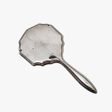 Charger l'image dans la galerie, Miroir à main biseauté en métal argenté, années 1940-1950