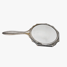 Charger l'image dans la galerie, Miroir à main biseauté en métal argenté, années 1940-1950