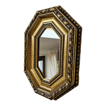 Charger l'image dans la galerie, Miroir vintage en bois doré