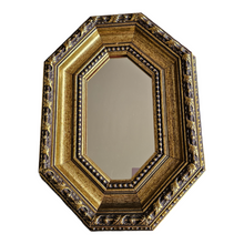 Charger l'image dans la galerie, Miroir vintage en bois doré
