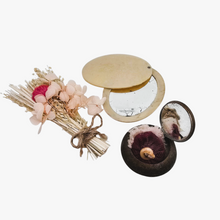 Afbeelding in Gallery-weergave laden, Miroir de sac biseauté dans une monture en celluloïd ivoirine, années 1900-1920