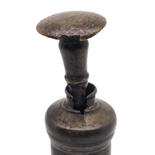 Charger l'image dans la galerie, Mortier à bétel en bronze, Asie du Sud-Est, XIXᵉ siècle Le Charme des Violettes - Brocante en ligne