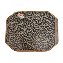 Afbeelding in Gallery-weergave laden, Nécessaire à manucure Art déco en galalithe, années 1930-1940