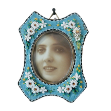 Charger l'image dans la galerie, Cadre porte-photo ancien Art nouveau en mosaïques de verre millefiori 1900