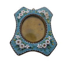 Charger l'image dans la galerie, Cadre porte-photo ancien Art nouveau en mosaïques de verre millefiori 1900