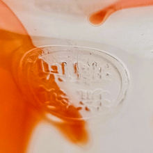 Load image into Gallery viewer, Paire de grands vases vintage signés en verre opalin blanc soufflé à motifs oranges, années 1970