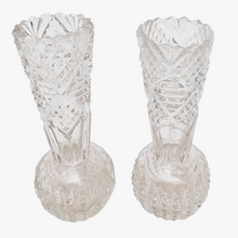 Load image into Gallery viewer, Paire de vases miniatures en demi-cristal moulé, années 1930-1950