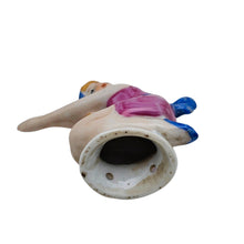 Load image into Gallery viewer, Pare-gouttes en porcelaine – Baigneuse Art déco vers 1930 Le Charme des Violettes - Brocante en ligne