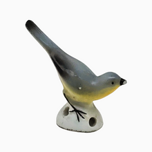 Load image into Gallery viewer, Parre-gouttes oiseau en porcelaine pour cafetière ou théière, années 1925-1940