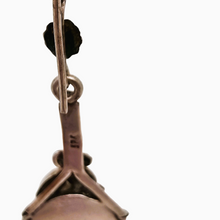 Charger l'image dans la galerie, Boucles d'oreilles Belle Epoque en argent et malachite