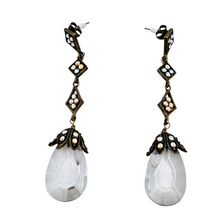 Charger l'image dans la galerie, Pendants d'oreilles au charme rétro en métal et résine, années 1970-1980